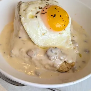 Biscuit with Gravy