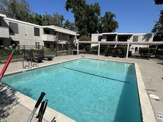 Iron Horse Apartments