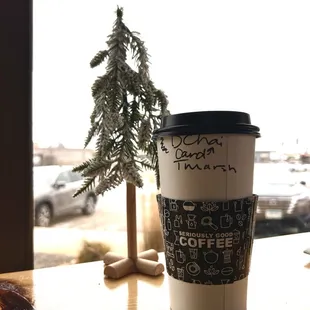 Latte with cardamom + marshmallow syrup. Yummy!!