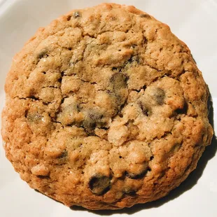 Chocolate chip cookie