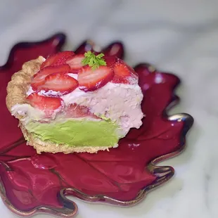 2024 Christmas Strawberry Matcha Cream Pie (sliced) (12/2024)