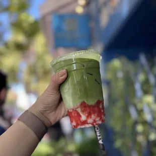 TO Cold Strawberry matcha  Latte
