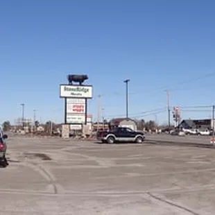 a parking lot full of cars