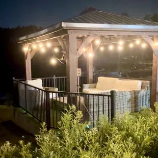 Cozy seating overlooking the lake