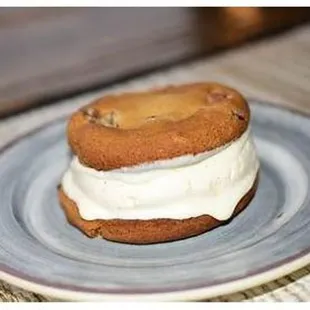 an ice cream sandwich on a plate