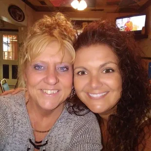 Dee and Tammy Stoneys Bartenders