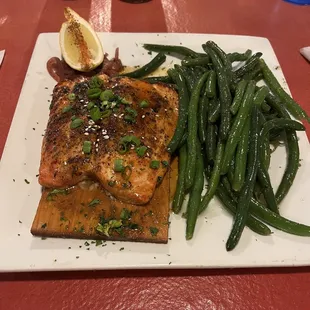 Salmon honey Asian glazed and green beans