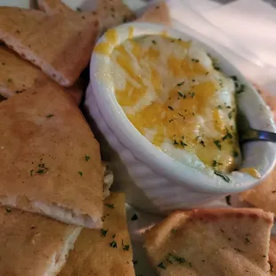 Spinach dip with bread