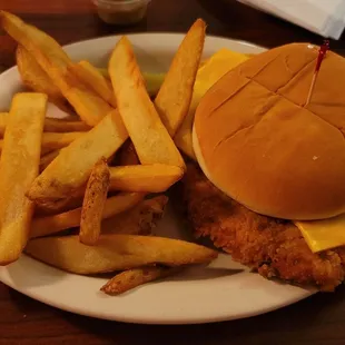 Breaded Tenderloin Sandwich