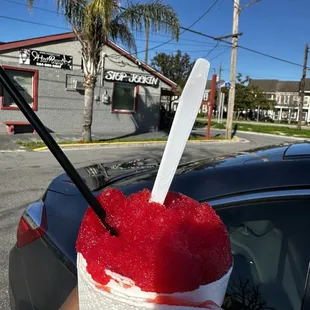 Tiger&apos;s blood sno ball