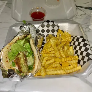 Falafel Sandwich Combo