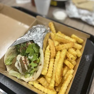 Falafel Sandwiche Combo