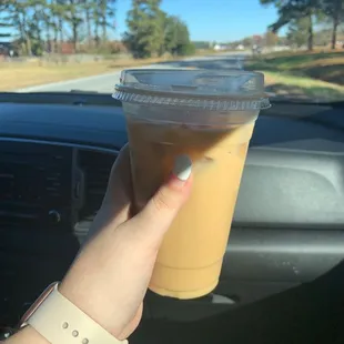 Large Vanilla Cold Brew w/ Oat Milk