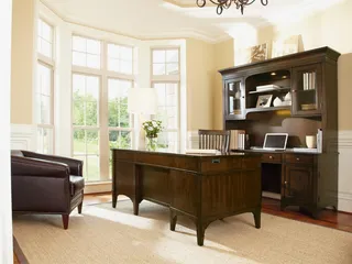 Woodley's Fine Furniture - Colorado Springs