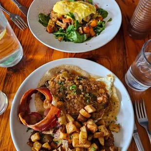 My wife ordered the farm BQ Benny plate, and I had the Ranchers eggs.