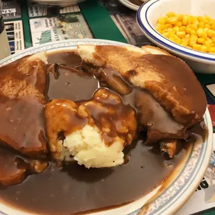 Roast Beef Manhattan w/ Veggie of the Day (Corn)