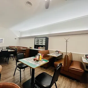 sushi and sashimi, interior