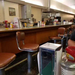 sushi and sashimi, interior
