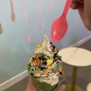 Vanilla ice cream w/ matcha cone