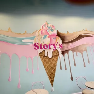 The atmosphere is very welcoming, very good ice cream especially because they made it organic, very convenient location huge parking space.