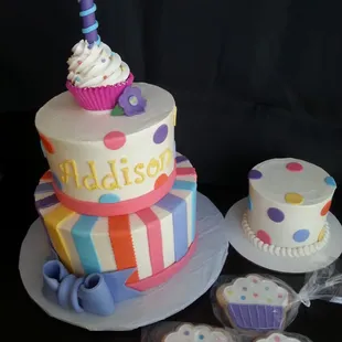 Cupcake Cake, Smash, &amp; Cookies