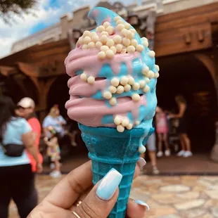 Aurora Cone