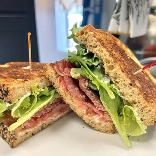 Cottage Bacon BLT Sandwich on Everything bread