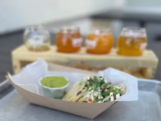 Luchador Brewing Company