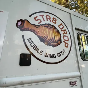 Str8 Drop food truck