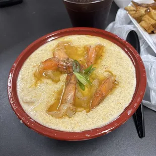 Jumbo Cajun shrimp &amp; grits