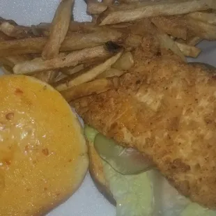 zesty chicken sandwich is on point. mmm mmm