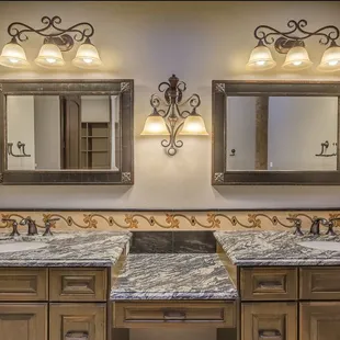 Strahle Tile & Granite
