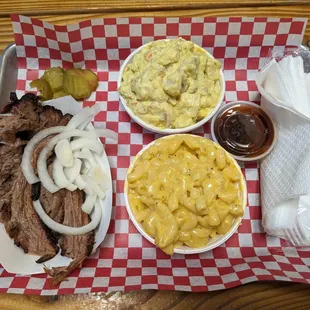 Brisket with mac &amp; cheese and potato salad