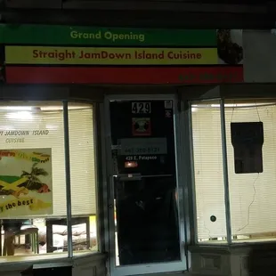 Straight Jamdown Island Cuisine