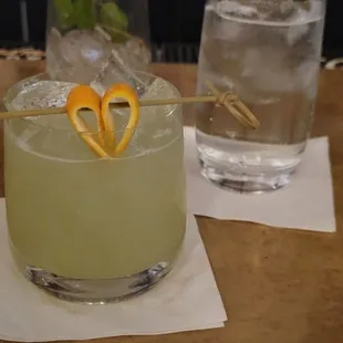 Customized gin and aloe cocktail