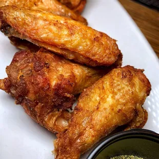 chicken wings and fried chicken, fried chicken wings, food, chicken, bbq chicken, poultry, fried chicken, bbq wings, chicken wings