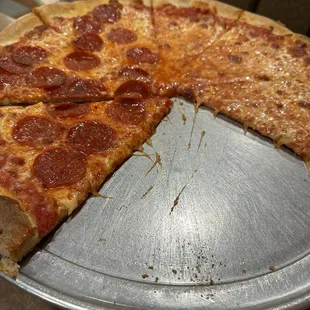 1/2 pepperoni 1/2 cheese pizza