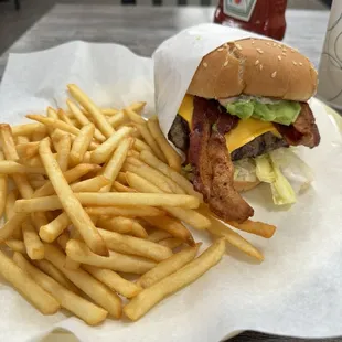 Avocado Bacon Cheeseburger