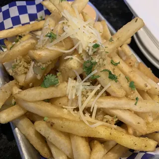 GARLIC FRIES