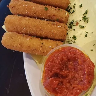MOZZARELLA STICKS
