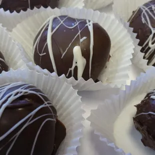 These are so good, I had to leave the kitchen before eating them all!