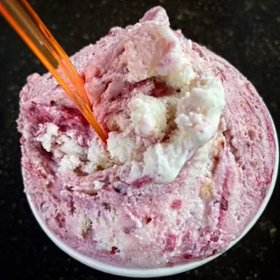 Blackberry Ameretti Gelato