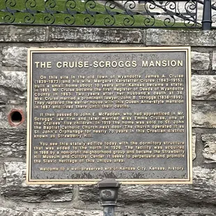History of the home, museum and chapel.