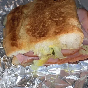 Honey pressed Ham Cuban -tomato