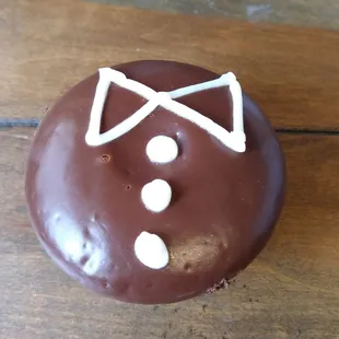 "Maître D'" Cupcakes! Chocolate cupcakes with marshmallow filling and chocolate glaze.