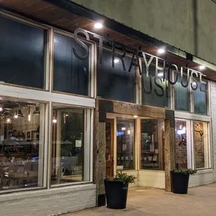 Strayhouse Kitchen + Coffee, Clinton