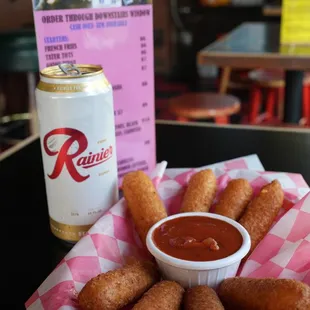 Mozzarella sticks and a Rainier tall boi