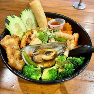 Seafood bowl