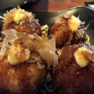 A10. Takoyaki (4 pcs)
