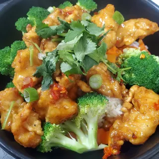 B10. Orange Chicken Rice Bowl